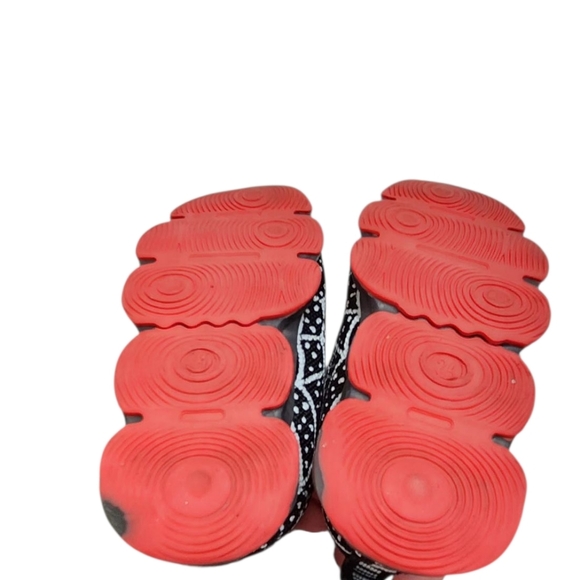 Spider Net Kids LOw Top Sneakers with, LED Light for Boys Light Up Toddler Shoes - Picture 10 of 10